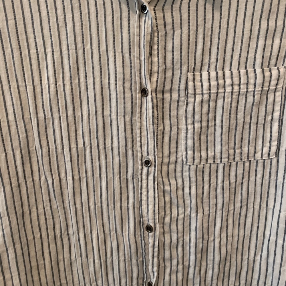 Universal Thread Button Down - Picture 2 of 5